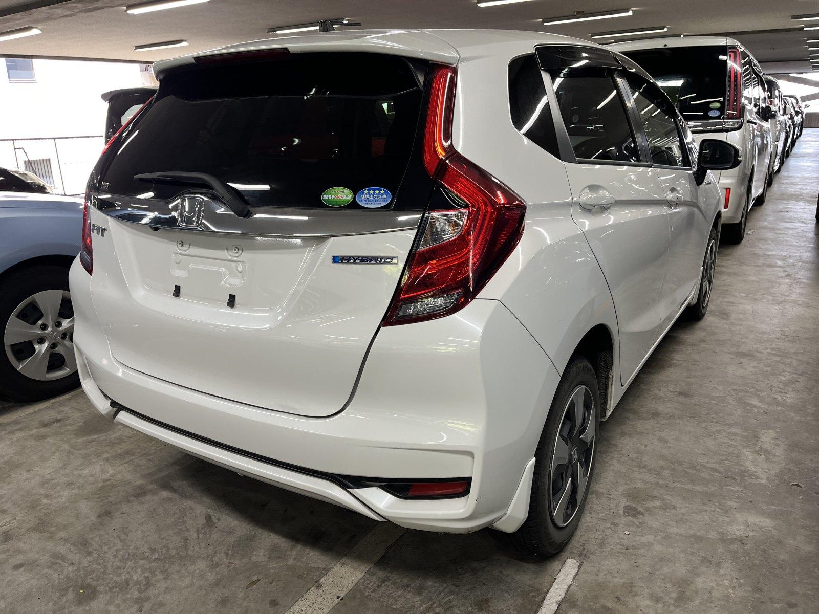 Honda Fit HYBRID L HONDA SENSING