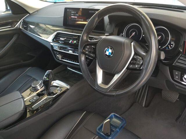 BMW 5 Series 4d 530E LUXURY IPERFORMANCE