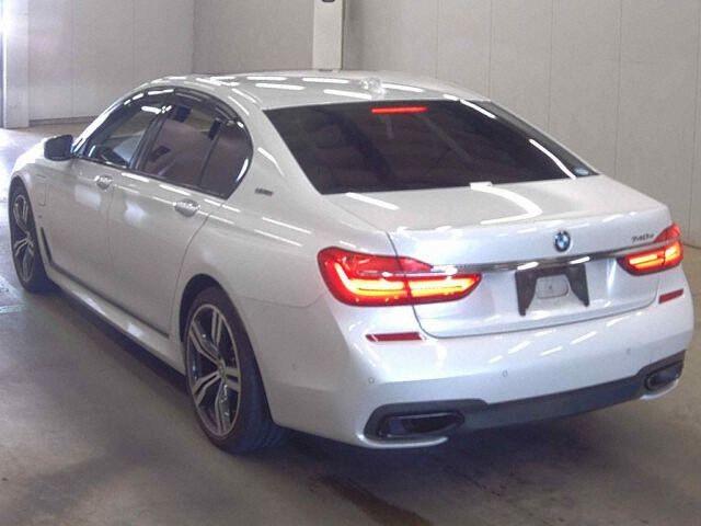 BMW 7 Series 740E IPERFORMANCE M-SPORT