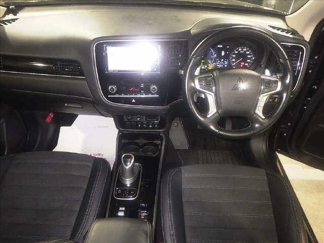 Mitsubishi Outlander 4WD PHEV G