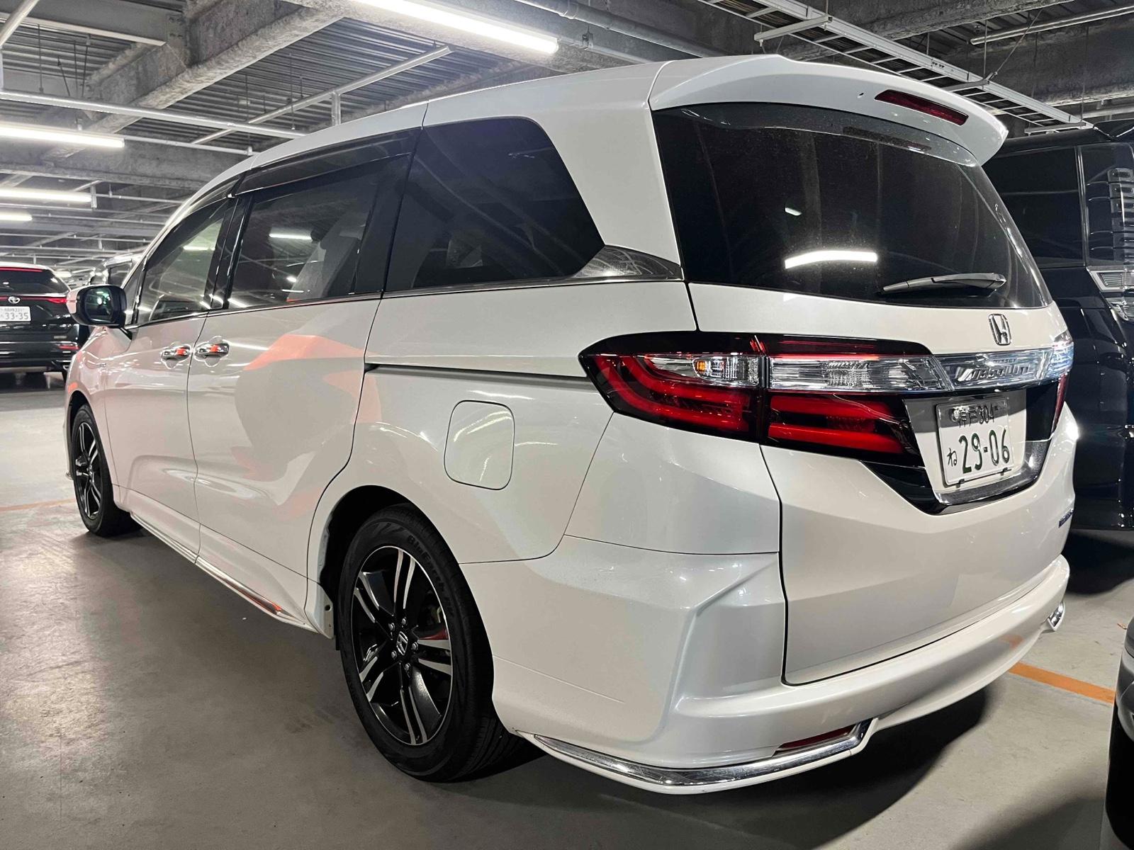 Honda Odyssey HV ABUSOLUTE EX HSENSI