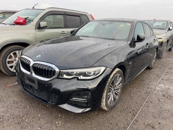 BMW 3 Series 4d 330E M SPORT