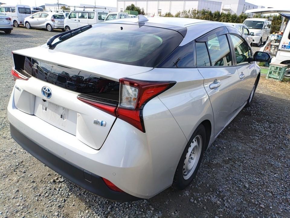 Toyota Prius 2WD