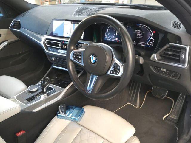 BMW 3 Series 4d 330E M SPORT
