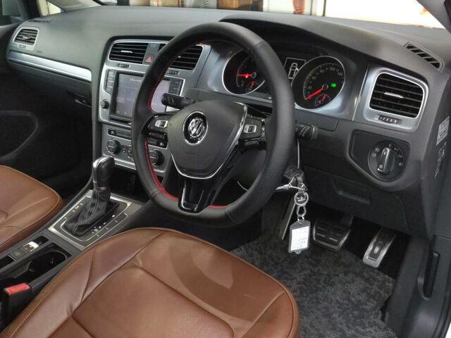 Volkswagen Golf 5d LOUNGE