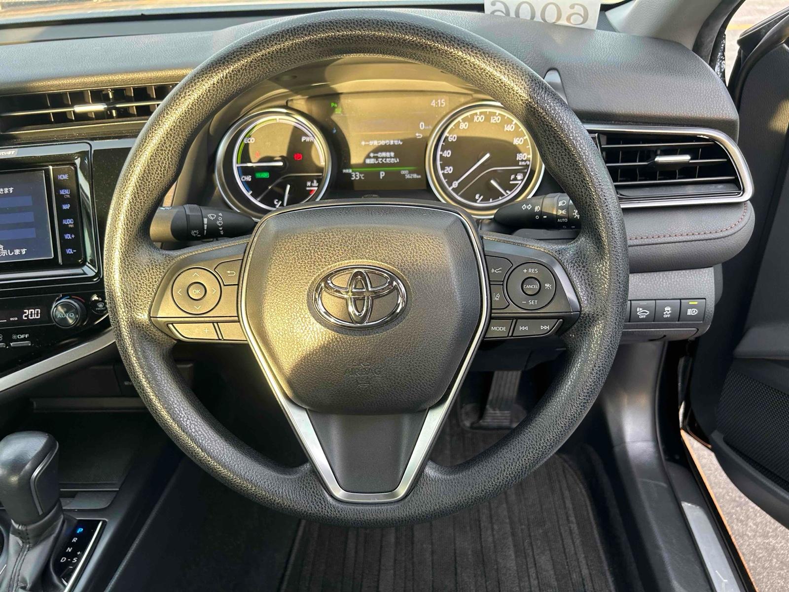 Toyota Camry 4D X