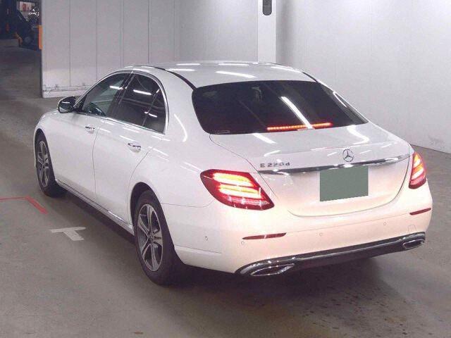 Mercedes-Benz E-class 4d E220D AVANTGARDE