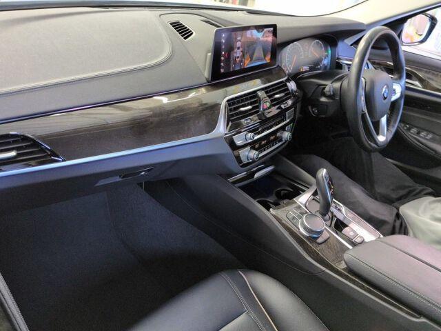 BMW 5 Series 4d 523D LUXURY