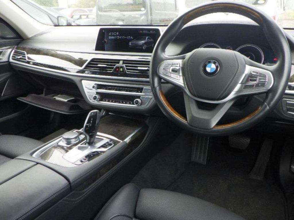 BMW 740 E I PERFORMANCE