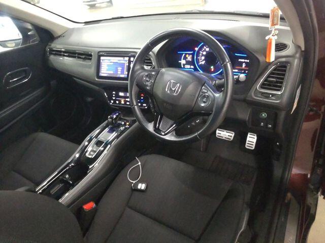 Honda Vezel HYBRID X