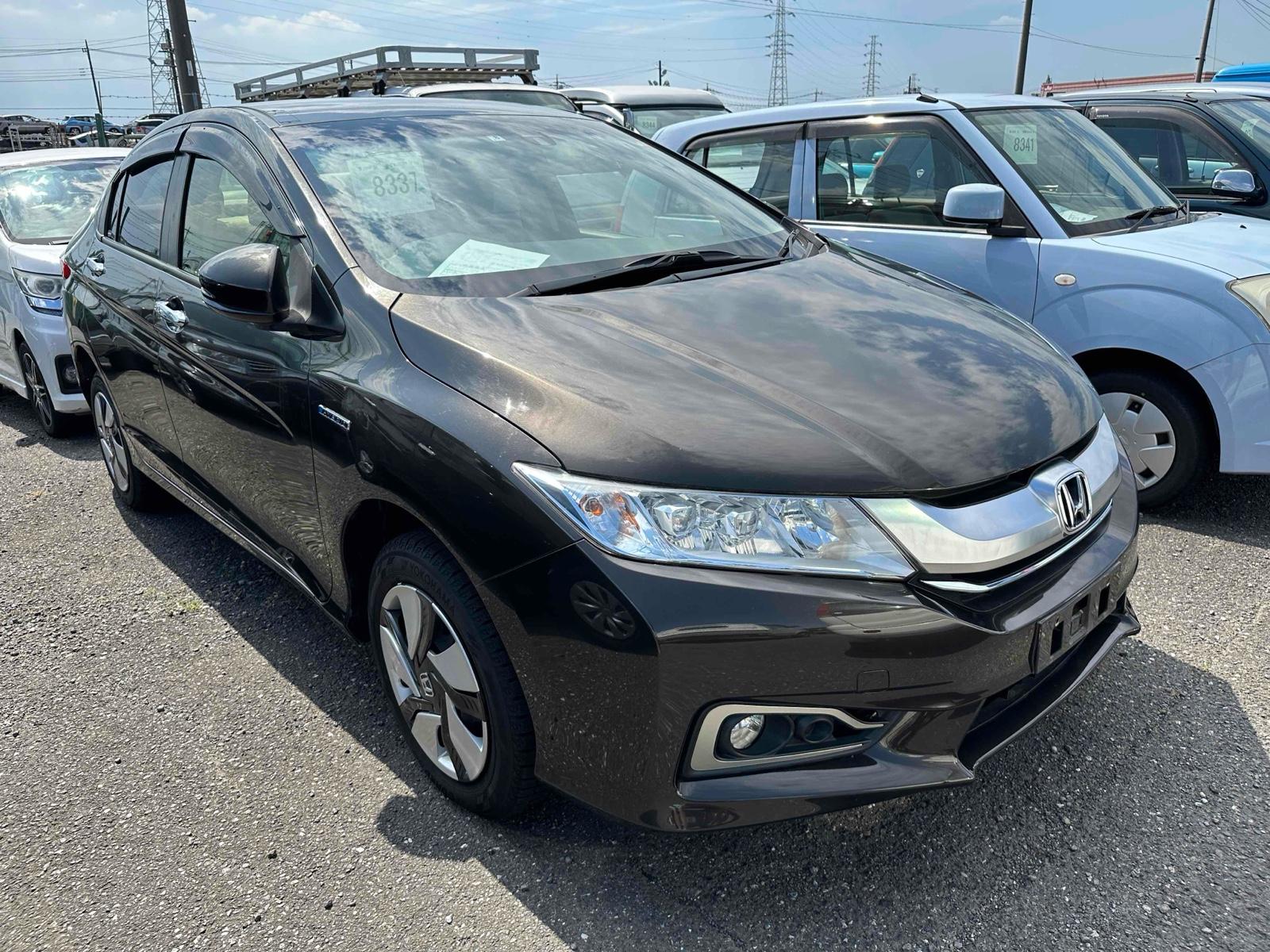 Honda GRACE 4WD HYBRID LX