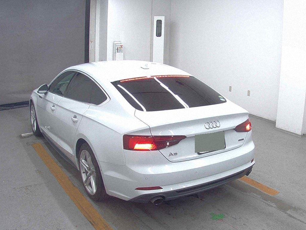 Audi A5 SPORTBACK 45TFSIKWA SPOILER SLA