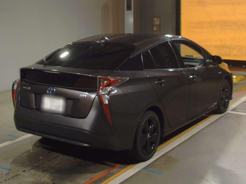 Toyota Prius  S