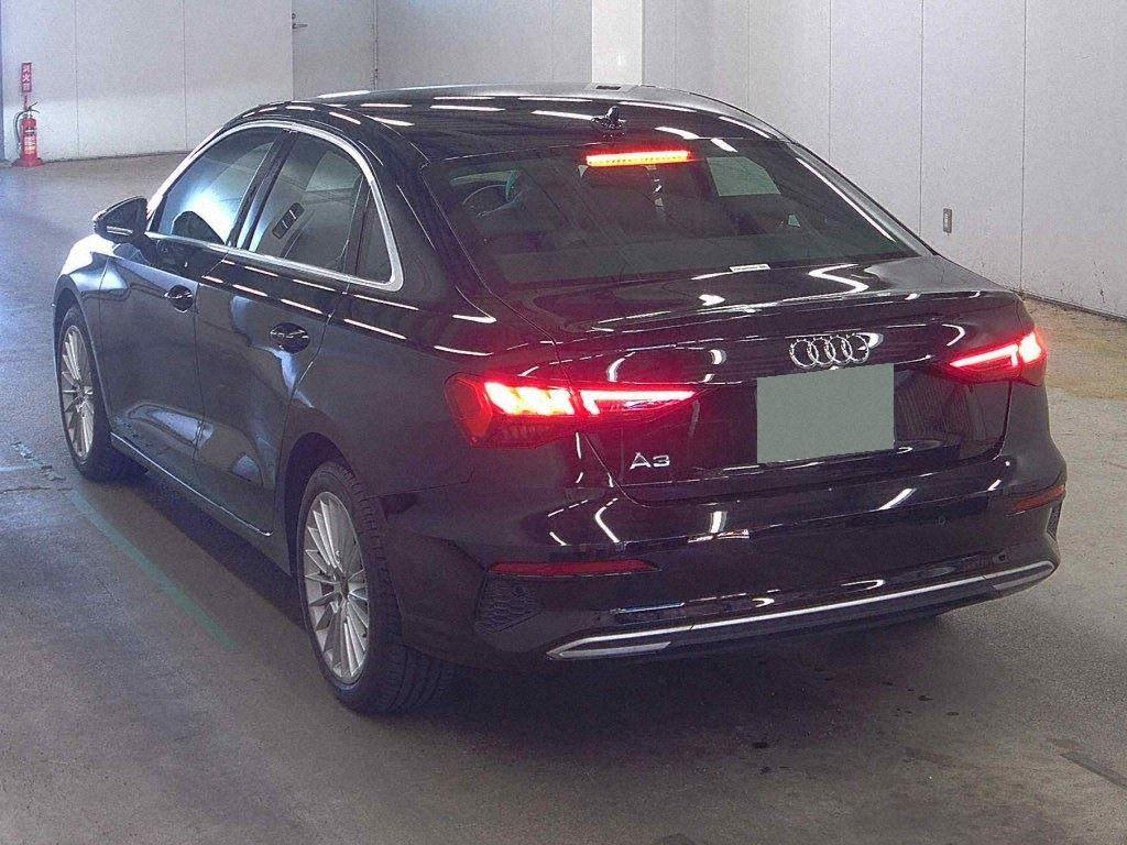 Audi A3 Sedan 30TFSI ADVANCED