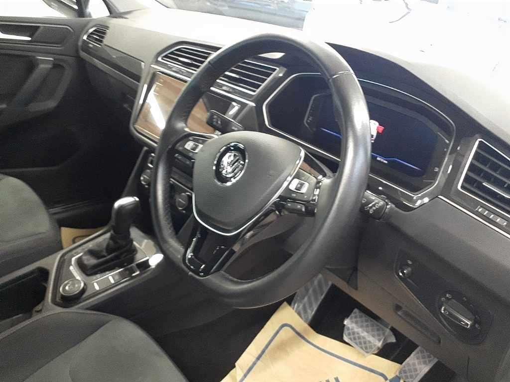 Volkswagen ﾃｨｸﾞｱﾝ TDI 4ﾓｰｼｮﾝ ﾊｲﾗｲﾝ 4WD