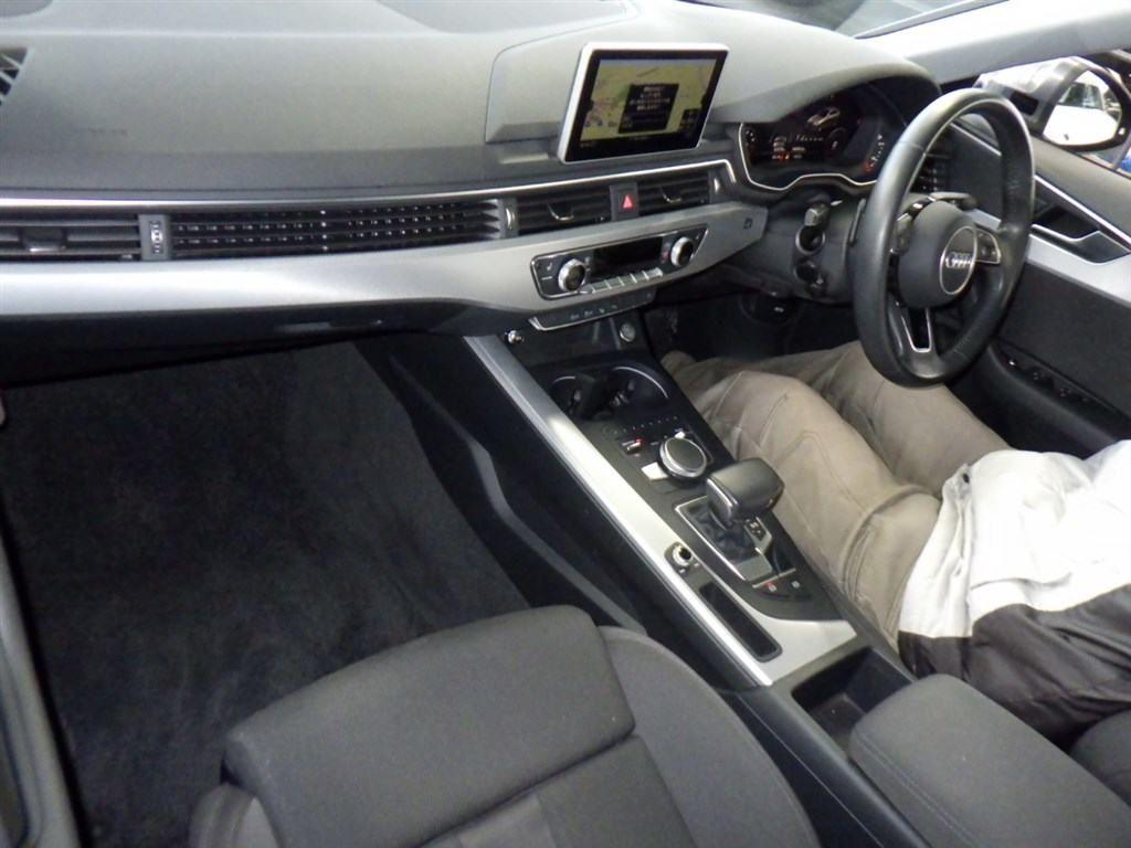 Audi A4 35TFSI SPORT