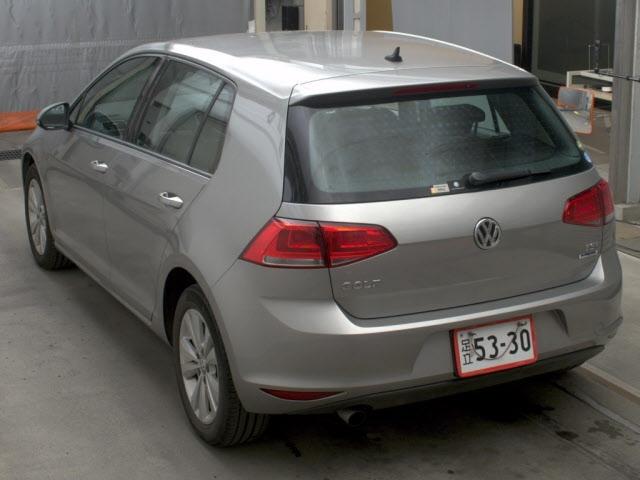 Volkswagen Golf TSIｺﾝﾌｫｰﾄﾗｲﾝBMT