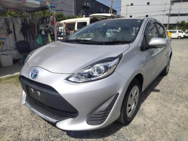 Toyota Aqua 2WD