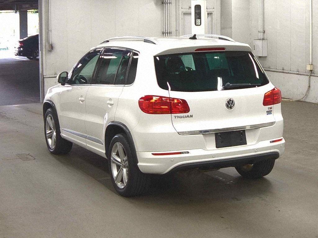 Volkswagen Tiguan TSI BLUE MOTION TECH R LINE