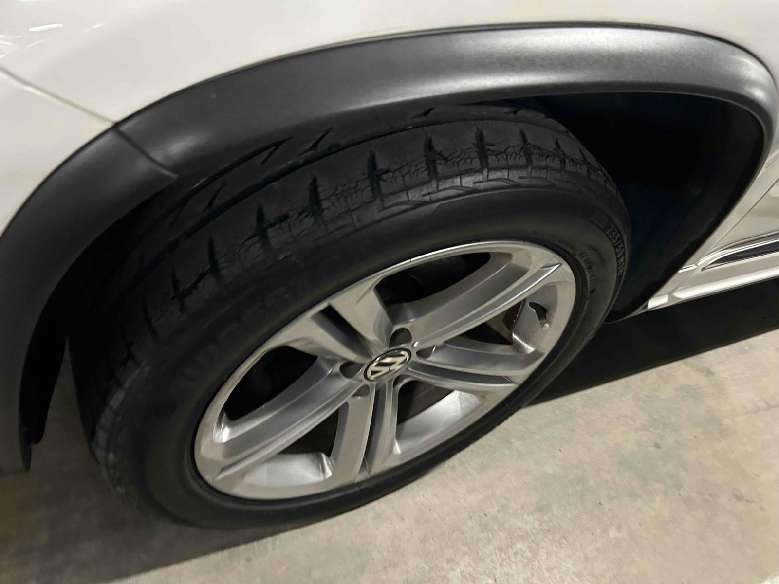 Volkswagen Tiguan TSI BLUE MOTION TECH R LINE