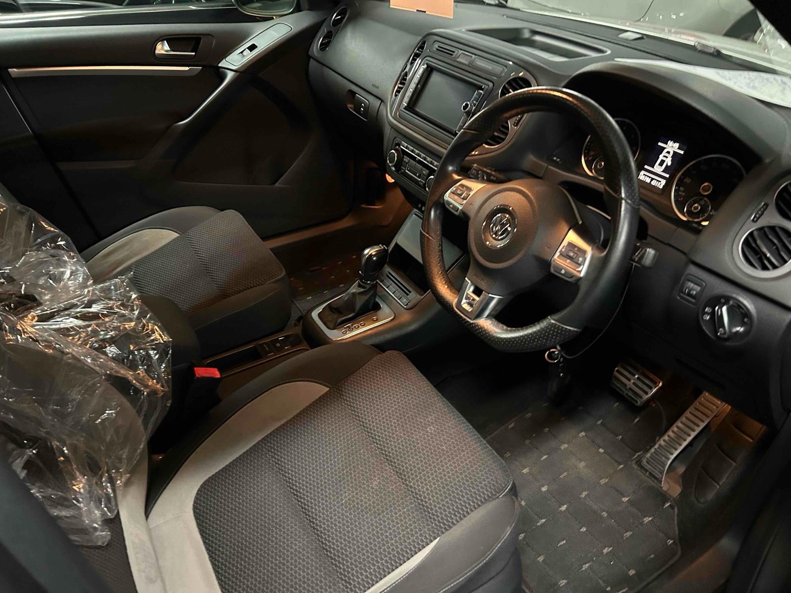 Volkswagen Tiguan TSI BLUE MOTION TECH R LINE