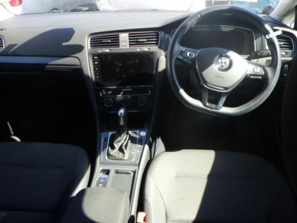 Volkswagen Golf TSIｺﾝﾌｫｰﾄﾗｲﾝ ﾏｲ