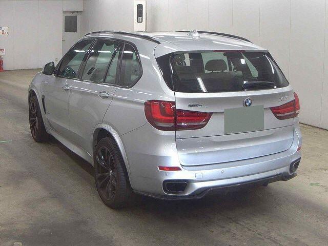 BMW X5 XDRIV40E M SPOILER