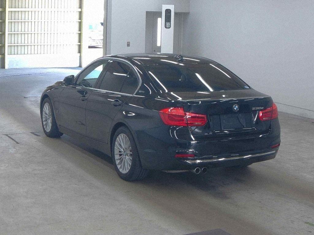 BMW 330 E RUG JIIPAF