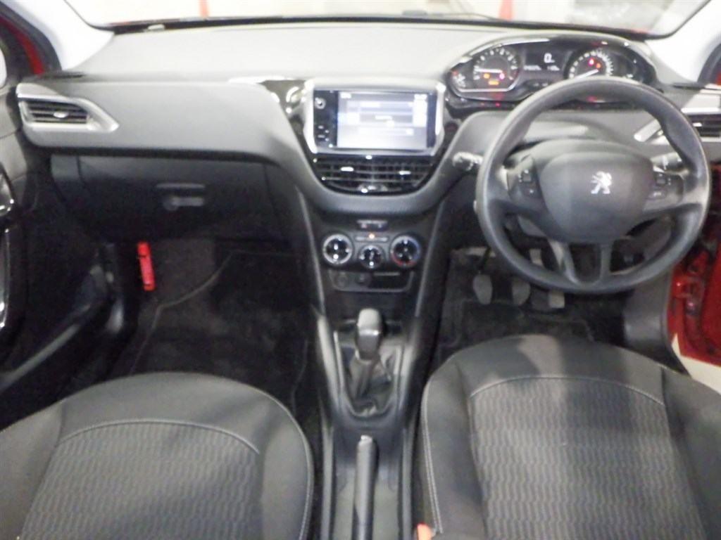 Peugeot 208 1.2