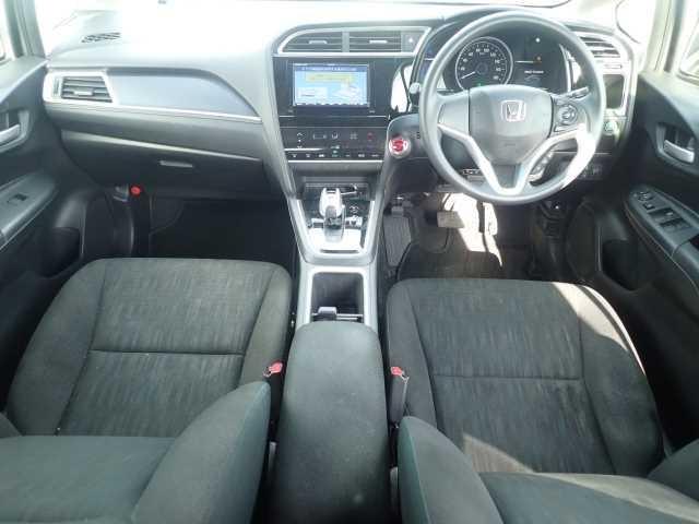 Honda Shuttle HYBRID?Honda SENSING