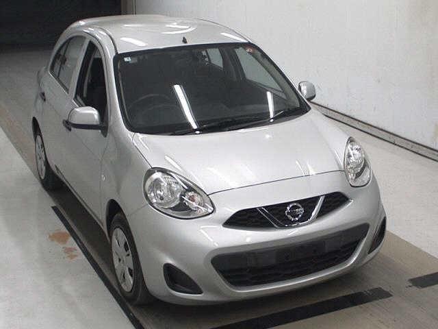 Nissan MARCH S