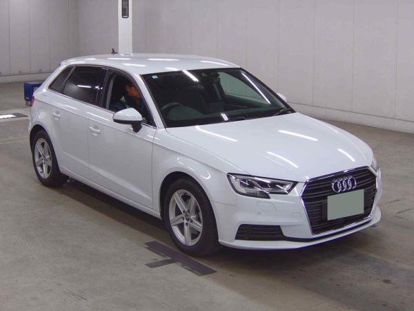Audi A3 SPORT B30TFSI