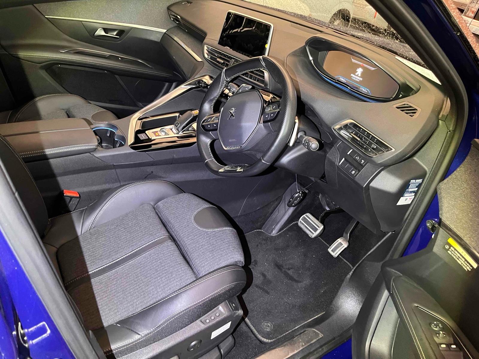 Peugeot 3008 3008 GT LINE BLUE HDI