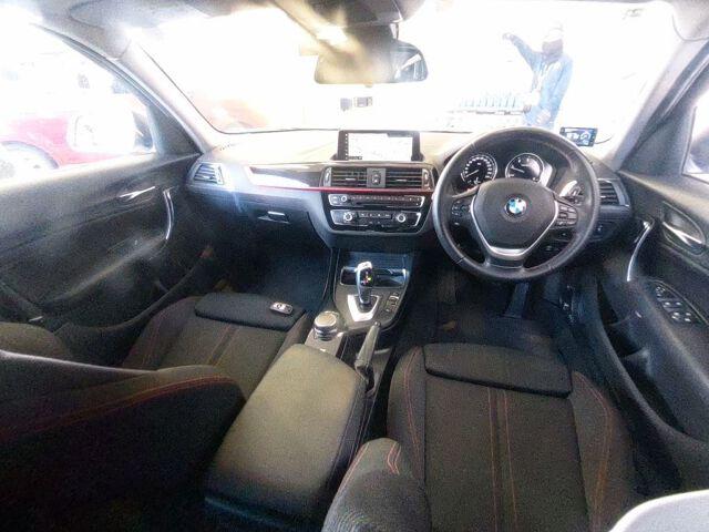 BMW 1 Series 5d 118D SPORT