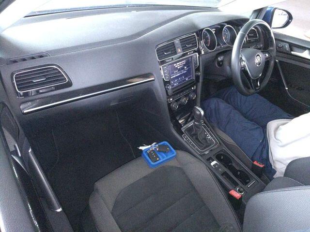 Volkswagen Golf 5d TSI HIGH LINE DER ERSTE BLUEMO