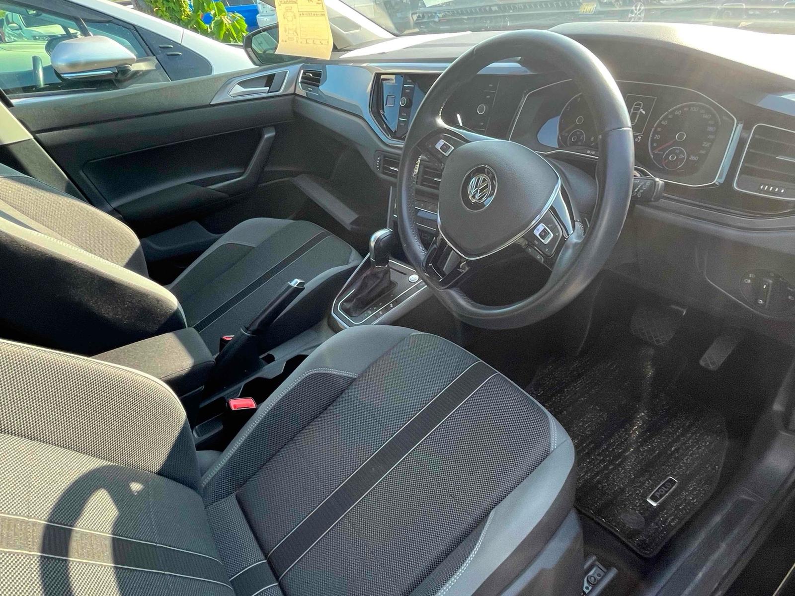 Volkswagen Polo TSI HIGH LINE