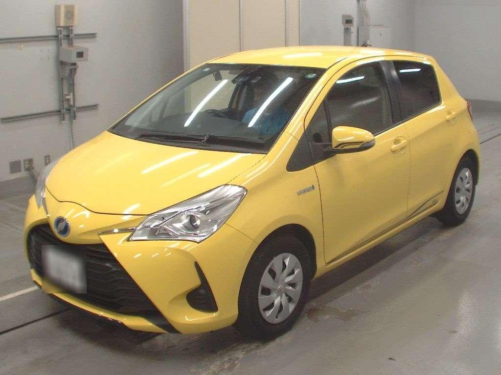 Toyota Vitz HYBRID F