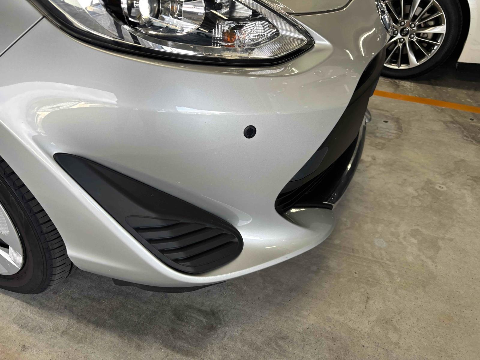 Toyota Aqua L