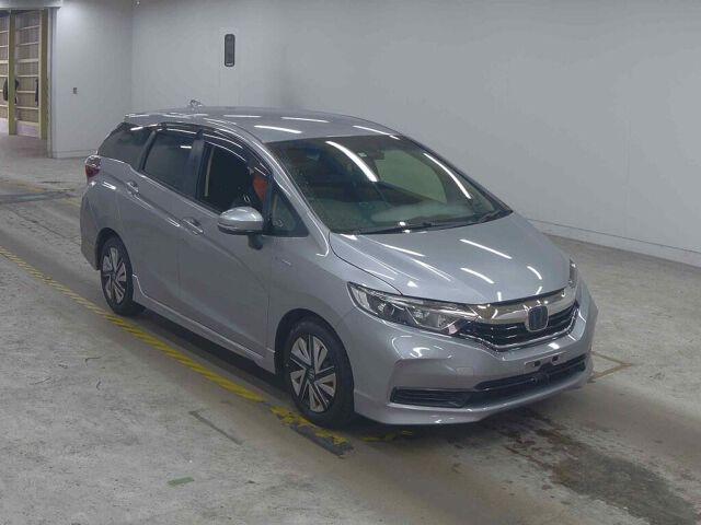 Honda Shuttle HYBRID HONDA SENSING