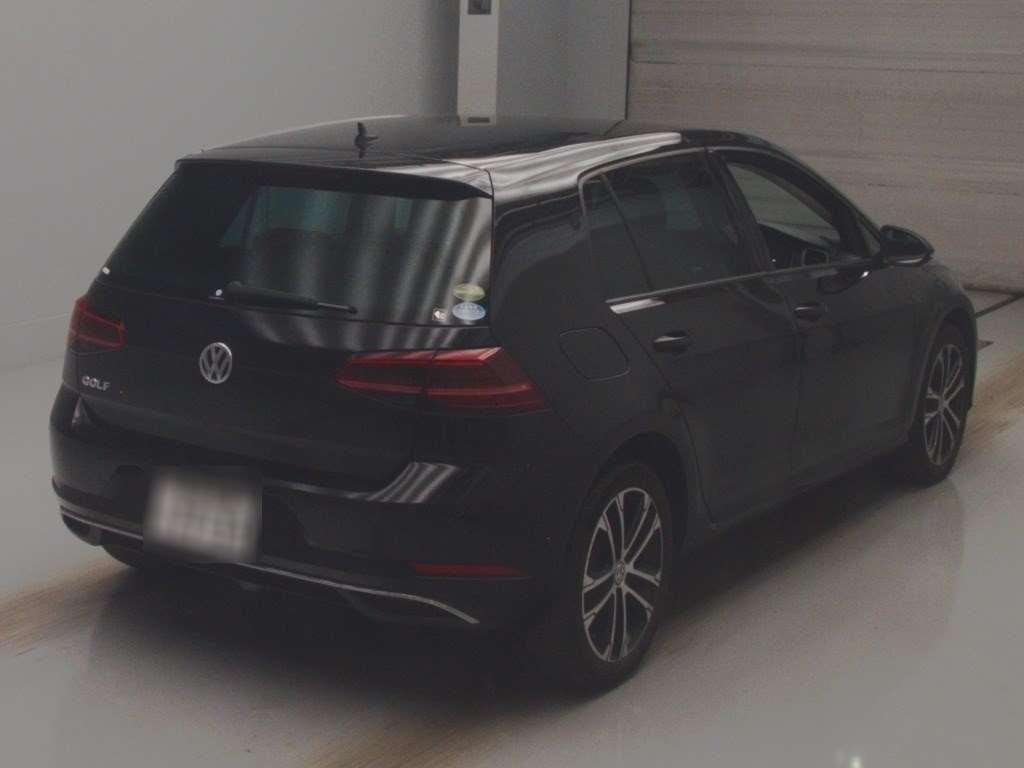 Volkswagen Golf TSIコンフォートライン マイスター