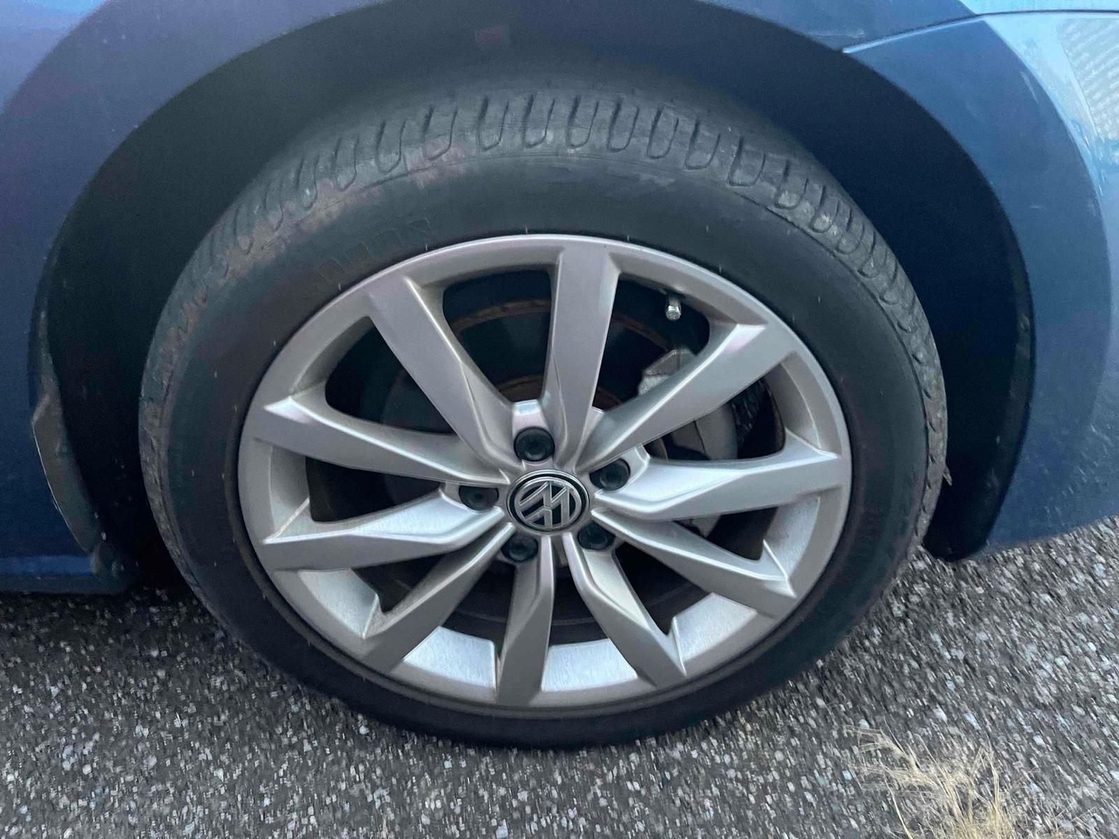 Volkswagen Golf TSI HIGH LINE BMT