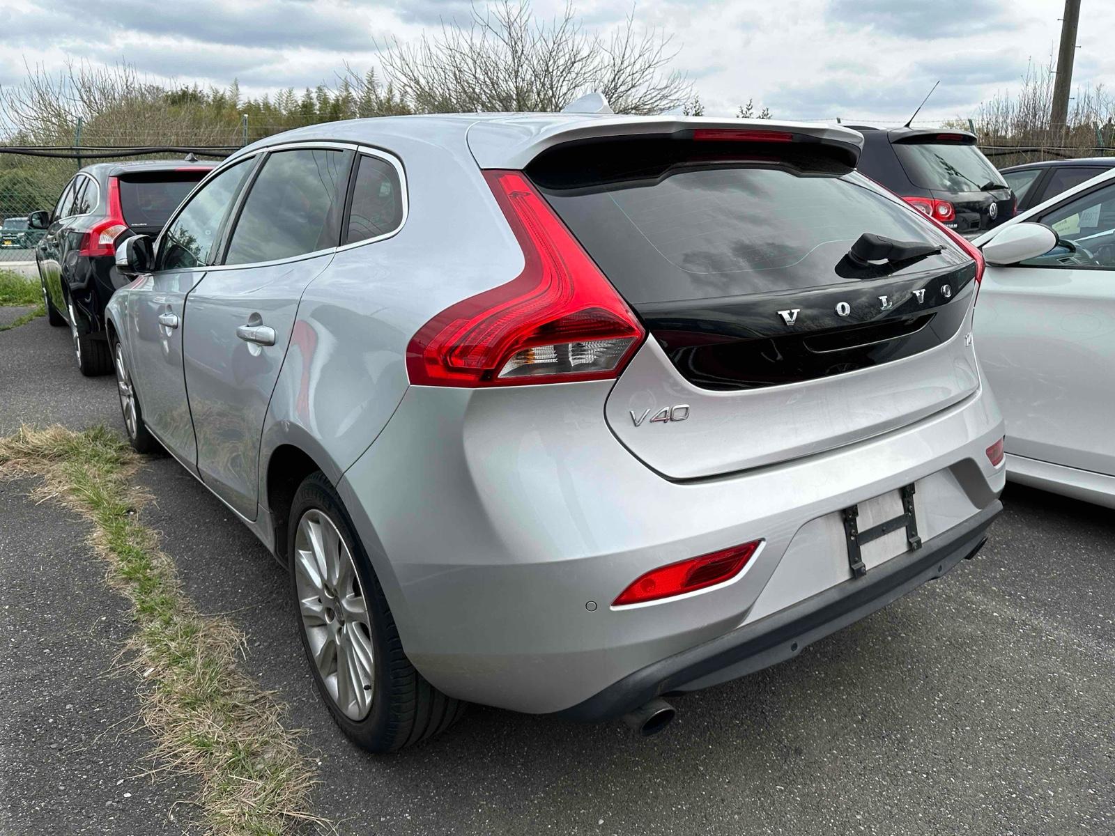 Volvo V40 T4