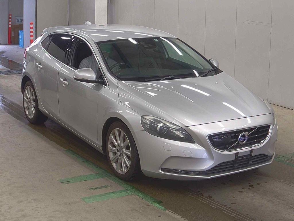 Volvo V40 T4