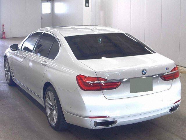BMW 7 Series 740E IPERFORMANCE