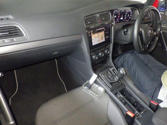 Volkswagen Golf 5d TSI COMFORT LINE