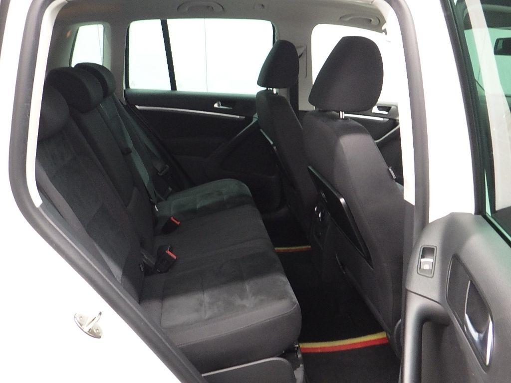 Volkswagen Tiguan TSI BLUE MOTION TECHNO ROJI-