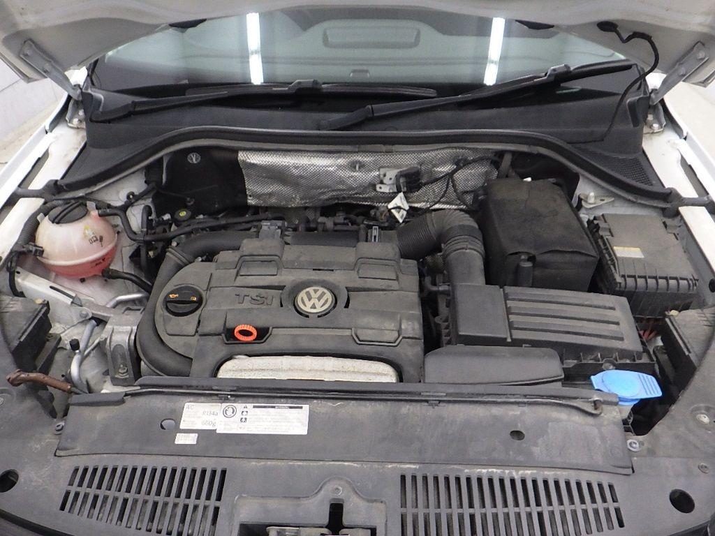 Volkswagen Tiguan TSI BLUE MOTION TECHNO ROJI-