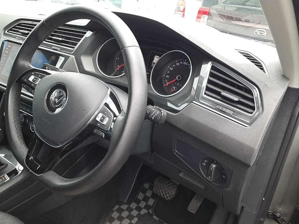 Volkswagen ﾃｨｸﾞｱﾝ 4WD