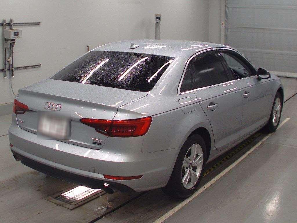 Audi A4 2.0TFSI SPORT