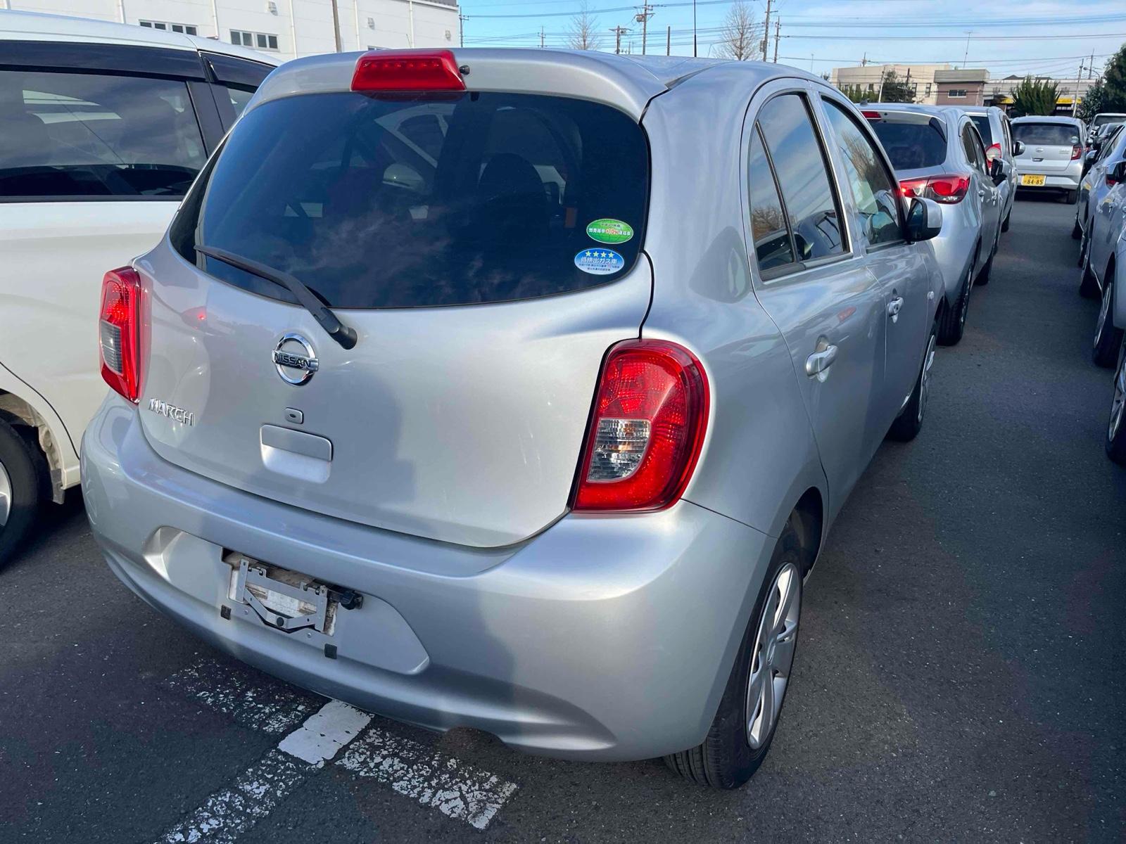 Nissan MARCH X V SELECTION